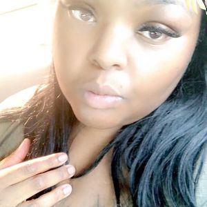 Meet your Posher, Janay